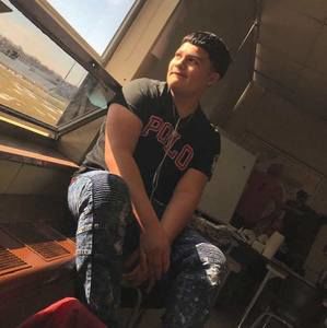 Meet your Posher, Gio